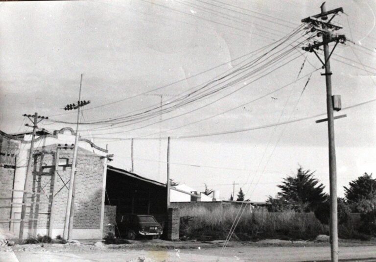 Edificio de la CELC sobre calle 28 en la década de los 40